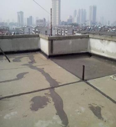 侯马漏水维修 楼顶漏水是什么原因，楼顶漏水维修方法是什么?